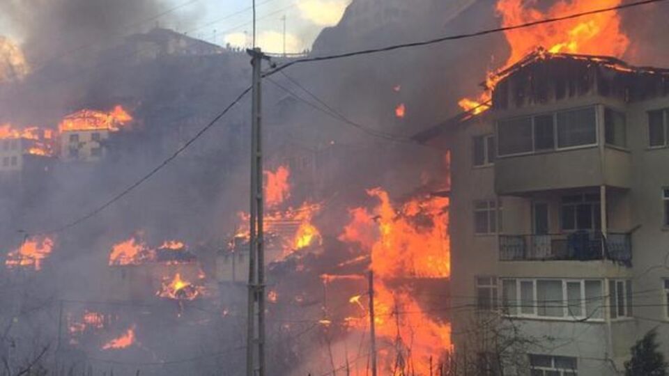 Köyde yangın felaketi!