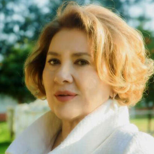 Hülya Darcan kimdir?