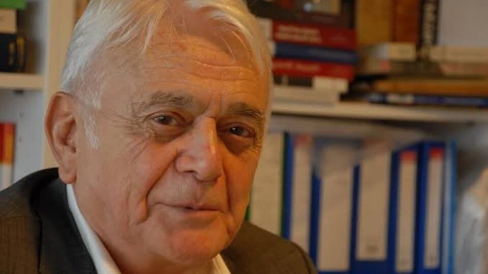 Tarihçi Mehmet Genç hayatını kaybetti