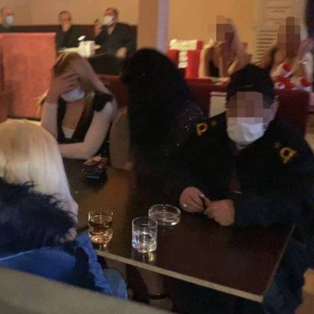 Lokanta görünümlü pavyonlara baskın!