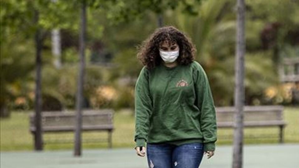 20 yaş altı sokağa çıkma saatleri değişti