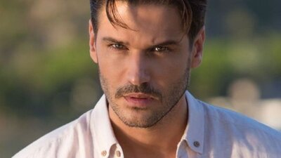 Tolgahan Sayışman kimdir?