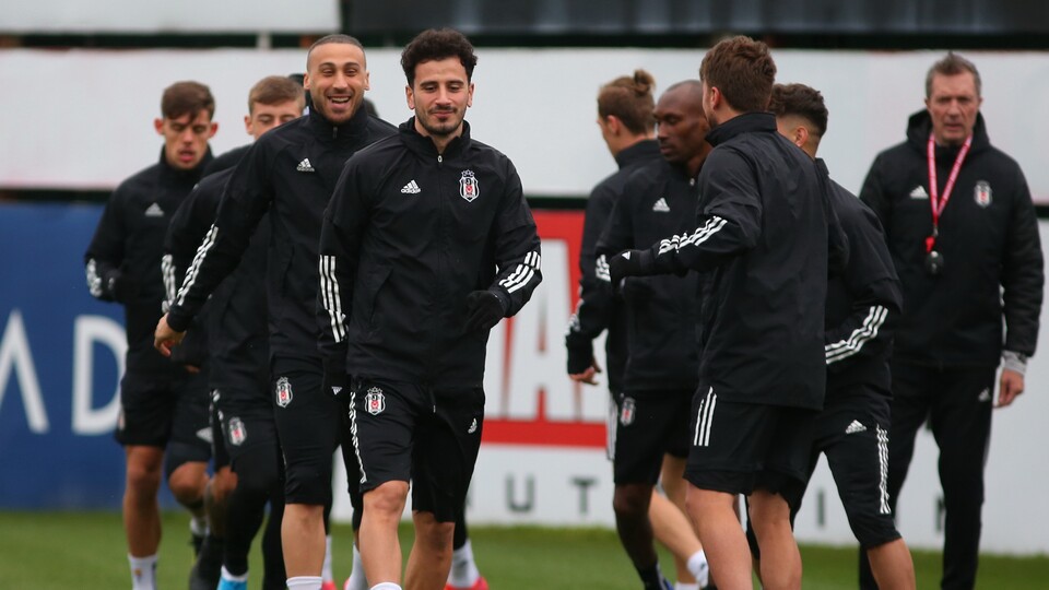 Beşiktaş'ın derbi kadrosu açıklandı