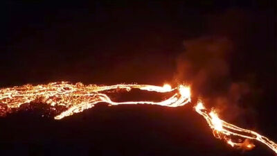 İzlanda'da 6 bin yıldır uyuyan yanardağ faaliyete geçti!