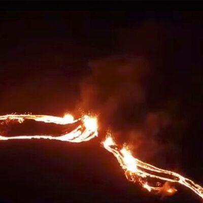 İzlanda'da 6 bin yıldır uyuyan yanardağ faaliyete geçti!