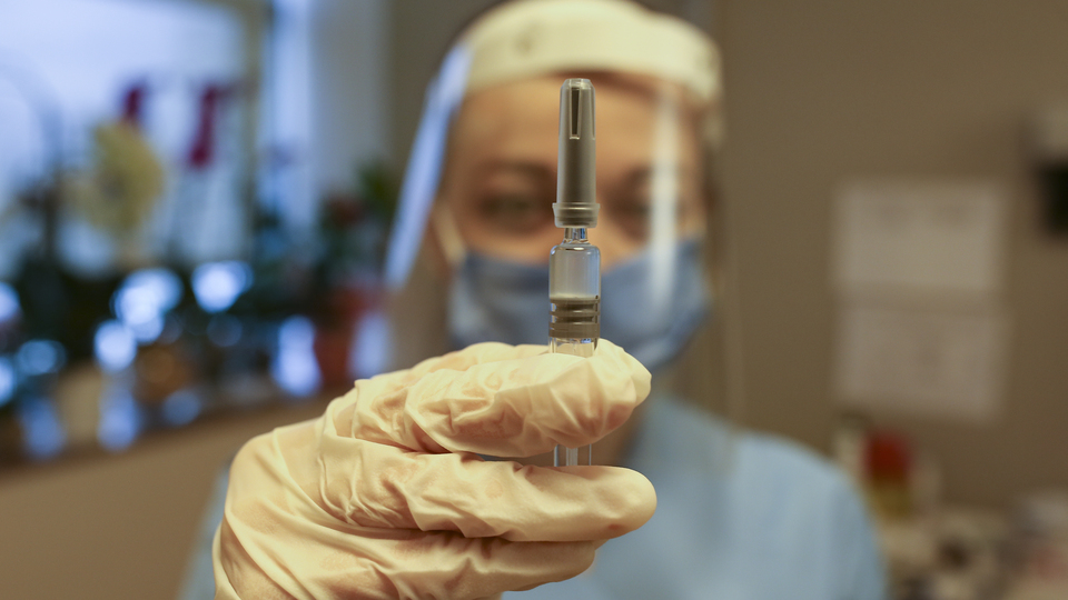 Yan etki endişesiyle sırası gelen kalp hastaları aşı olmuyor