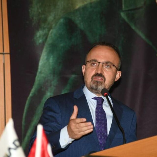 AK Partili Turan'dan Ayasofya imamına tepki
