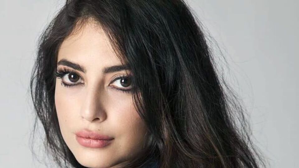 Melike İpek Yalova kimdir