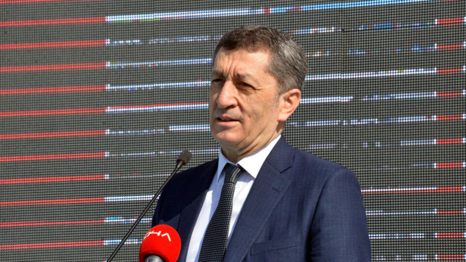 Bakan Selçuk: Salgın bitse de uzaktan eğitim kalıcı olacak