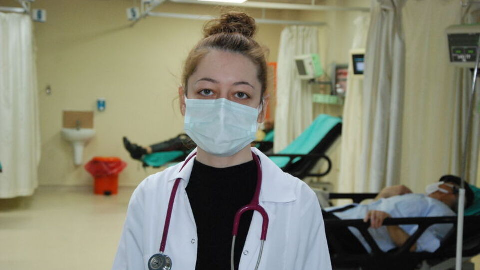 "Su içirmeyin" diyen doktora saldırı!