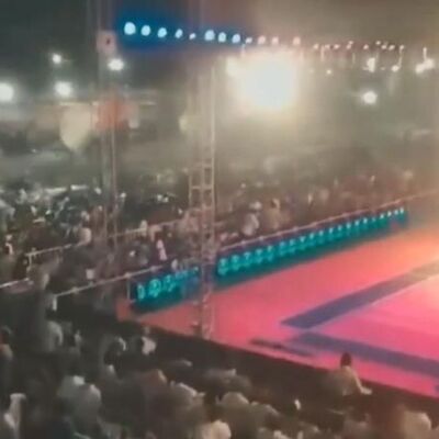 Tribün çöktü! 100'den fazla yaralı