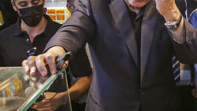 Netanyahu'nun bulunduğu bölgeye füze düştü