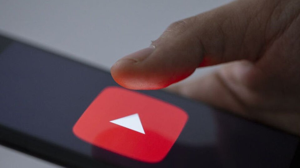 YouTube'da alışveriş dönemi başlıyor!