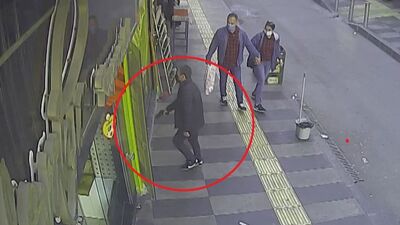 'Çocukları terbiyesizlik yaptı' deyip, babayı vurdu