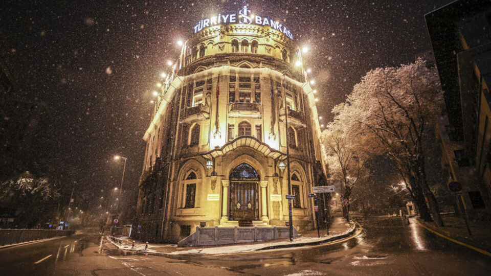 İstanbul beyaza büründü