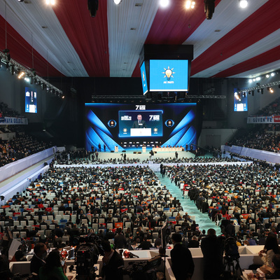 AK Parti'de vitrin yenilendi