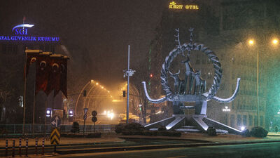 Başkent'e bahar mevsiminde kar sürprizi
