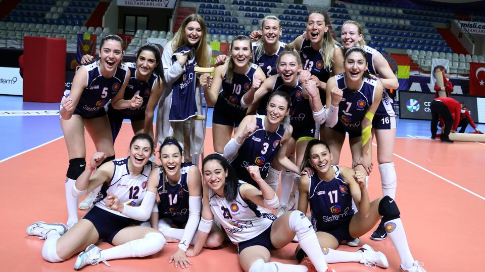 Altın kızlar! Tarih yazdılar...