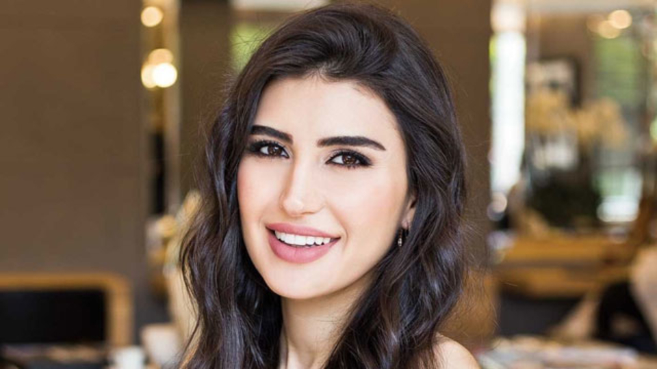 İdil Fırat kimdir?