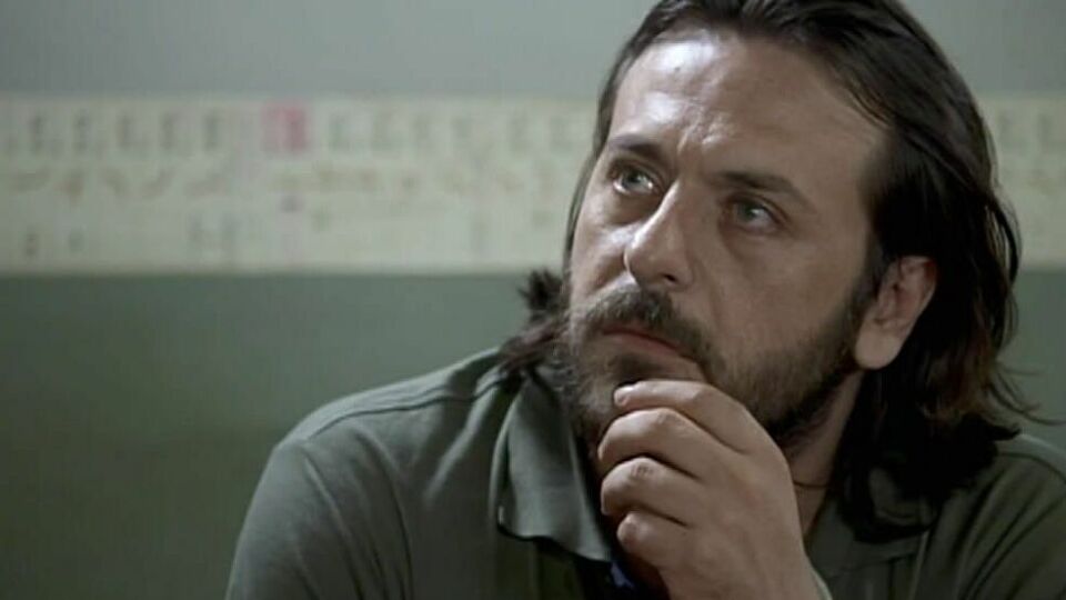 Ünlü oyuncu koronaya yenildi