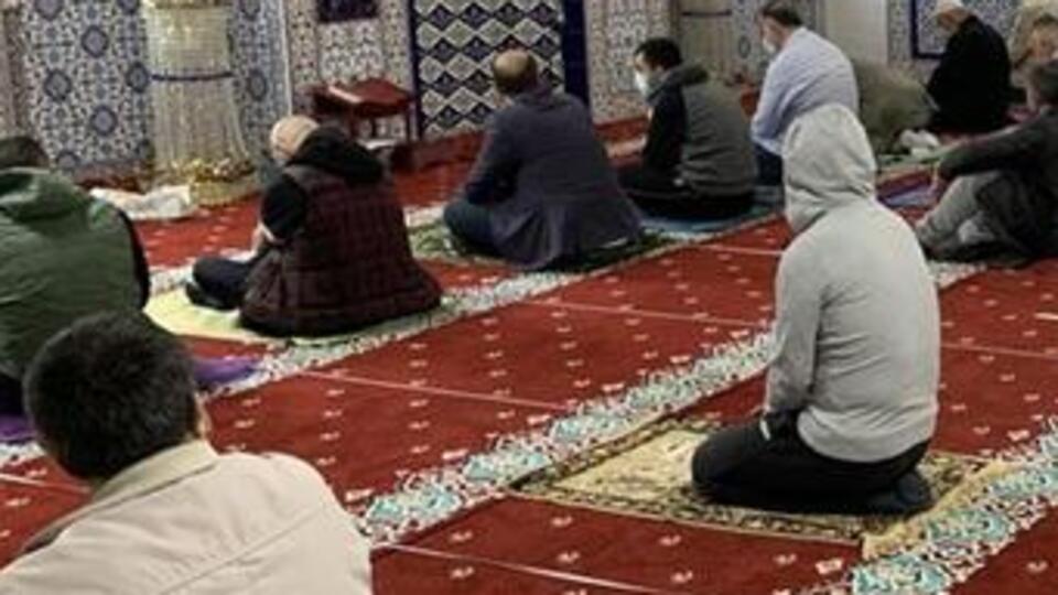 Adana Cuma saati kaçta?