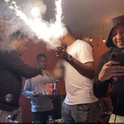 Afrikalıların korona partisi!