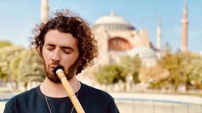 Hakan Mengüç kimdir?