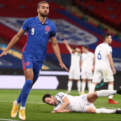 Herkes tekmeliğini konuşuyor!