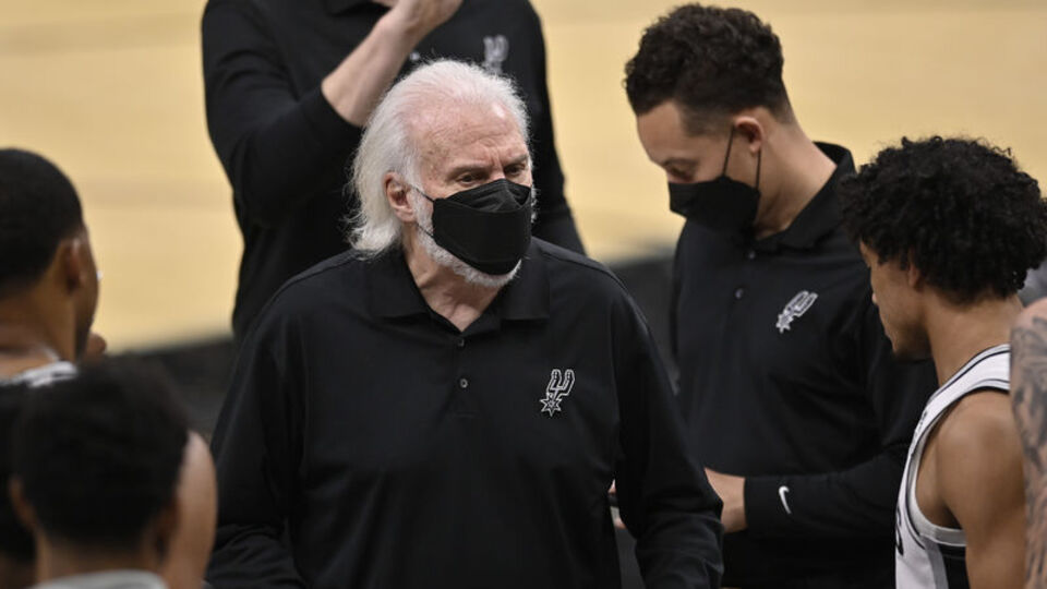 Popovich NBA tarihine geçti