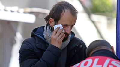 Dayak yedi, kendine gülen şahsı bıçakladı