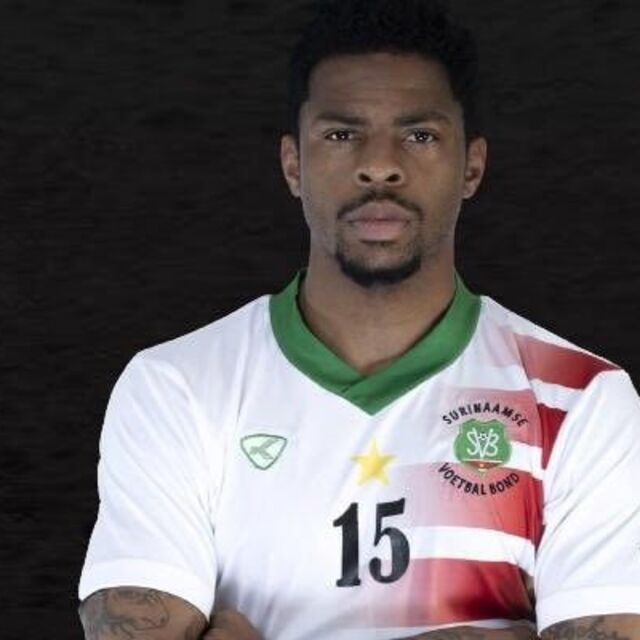 Ryan Donk Surinam'da yine attı!