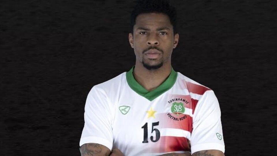 Ryan Donk Surinam'da yine attı!