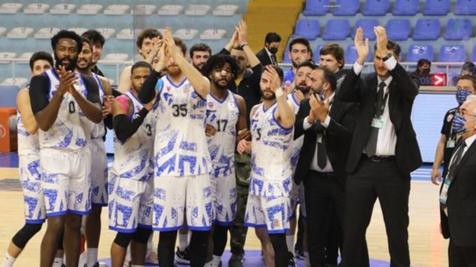 Olaylı maçta G.Saray kayıp!