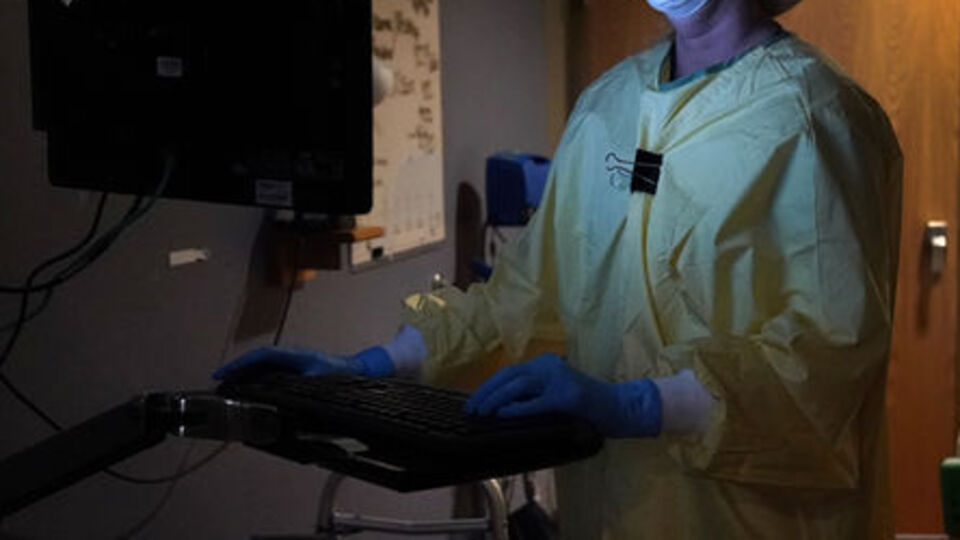 ABD'de korona ölümleri 549 bine dayandı!