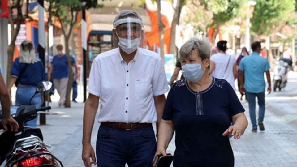 Ankara ve İzmir'de hafta sonu yasak var mı?