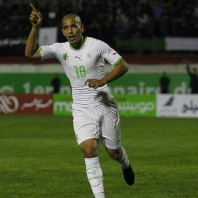 Feghouli attı, Cezayir farklı kazandı