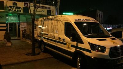 Başından tabancayla vurulmuş halde ölü bulundu