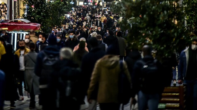 Covid geçirenlerle ilgili çarpıcı tespit! Yanık lastik, çürümüş soğan...