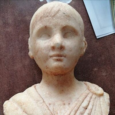 Alçıdan yapıp 'Zeus'un oğlu' diye satmaya kalktılar