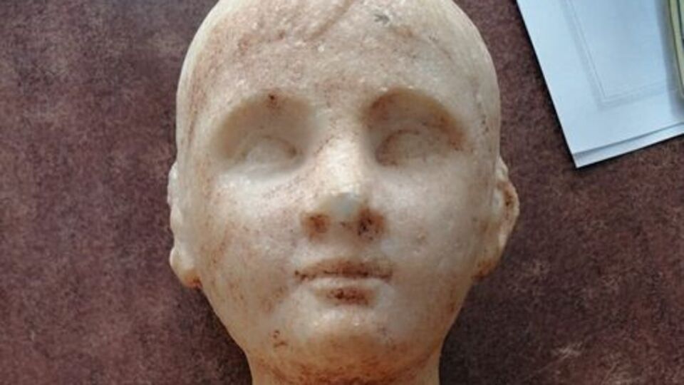 Alçıdan yapıp 'Zeus'un oğlu' diye satmaya kalktılar