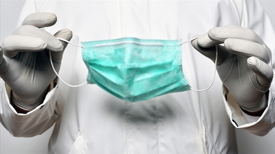 Kanada'da o maskeler yasaklandı