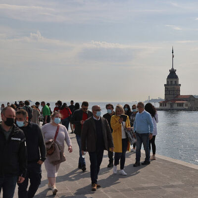 Kısıtlama gününde İstanbul'da dikkat çeken yoğunluk