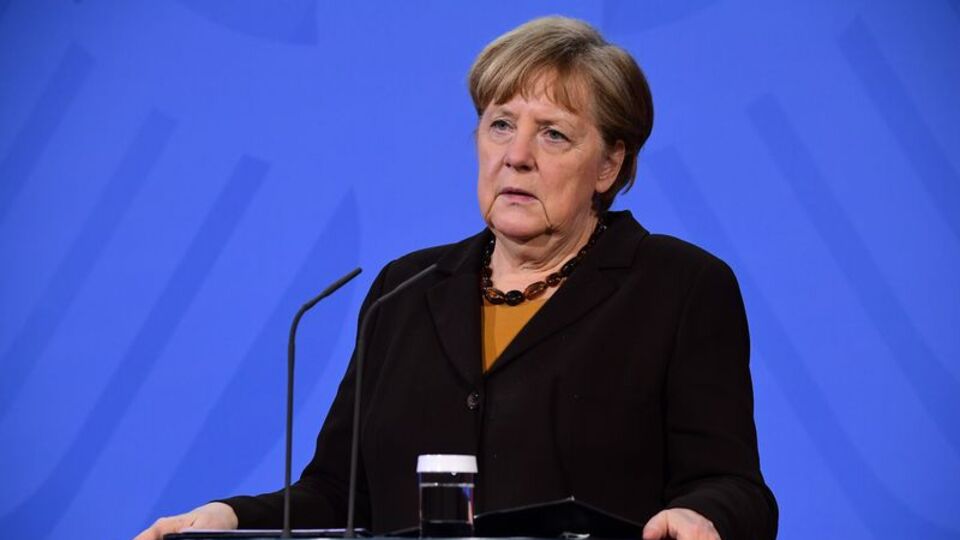 Alman halkı, Merkel'in aşı vaadine inanmıyor