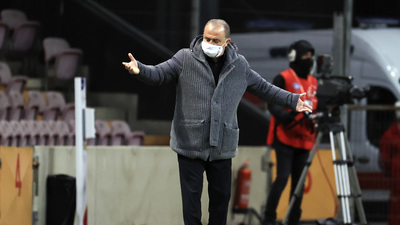 Terim sert yüzünü gösterdi