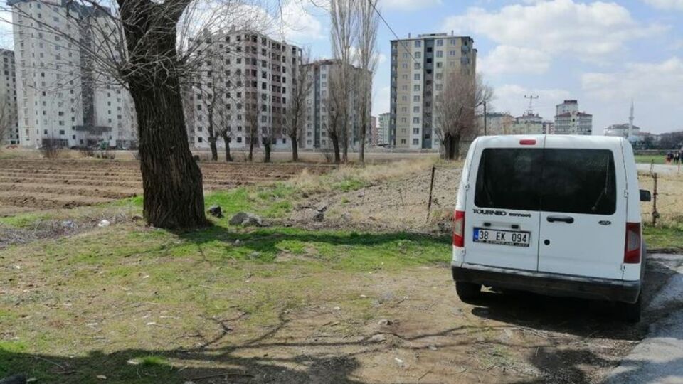 25 yaşlarında! 15 kez bıçaklandı! Cinsiyeti: Kadın!