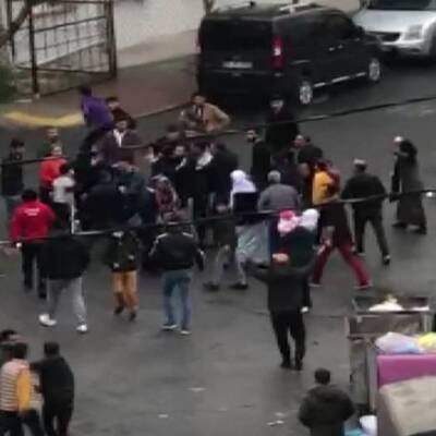 Kısıtlamada mahalle savaş alanına döndü