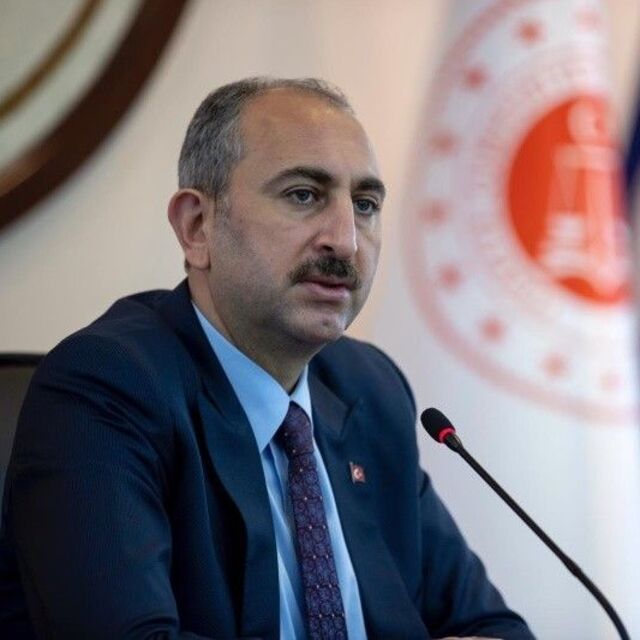 Adalet Bakanı'ndan emekli amirallerin bildirisine tepki