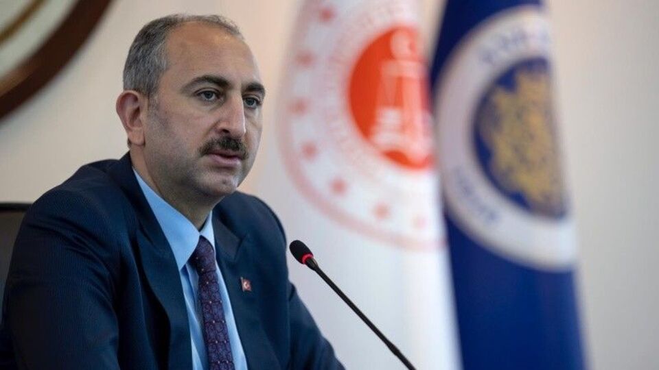 Adalet Bakanı'ndan emekli amirallerin bildirisine tepki