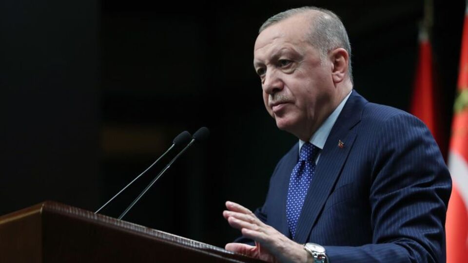 Cumhurbaşkanı Erdoğan, Türkeş'in kabrini ziyaret etti