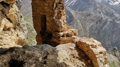 76 yaşında 1500 metredeki tarihi kiliseye yürüdü